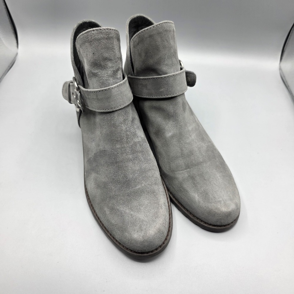 STUART WEITZMAN Booties Womens 8 Gray‎ Suede Ankle Strap Buckle Boots Block Heel